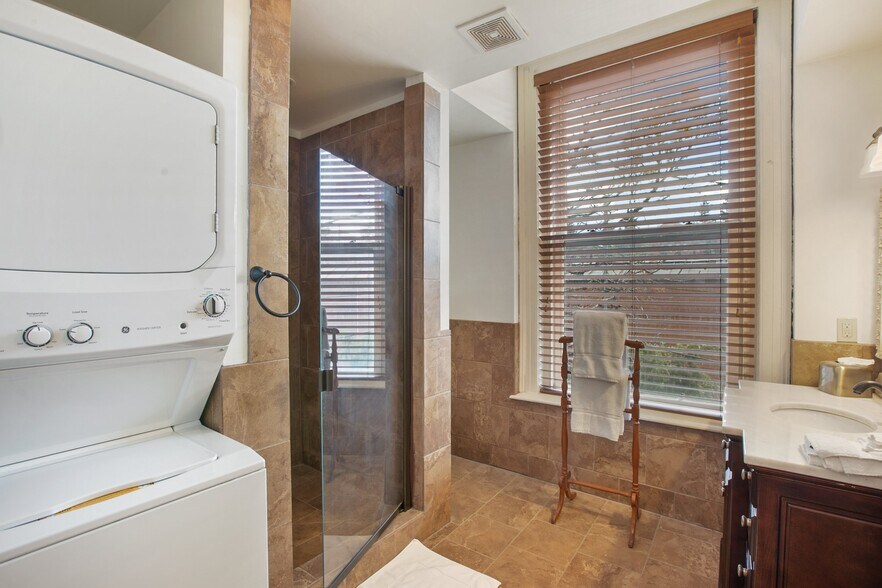 More Photos Of 124 N 3rd St, Cripple Creek Office For Sale