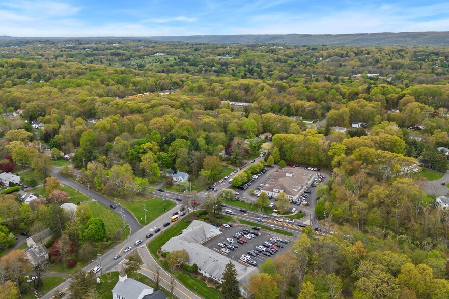 More Photos Of 500 New Hempstead Rd, New City Medical For Sale