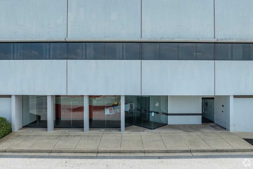 More Photos Of 3030 Waterview Ave, Baltimore Distribution For Lease