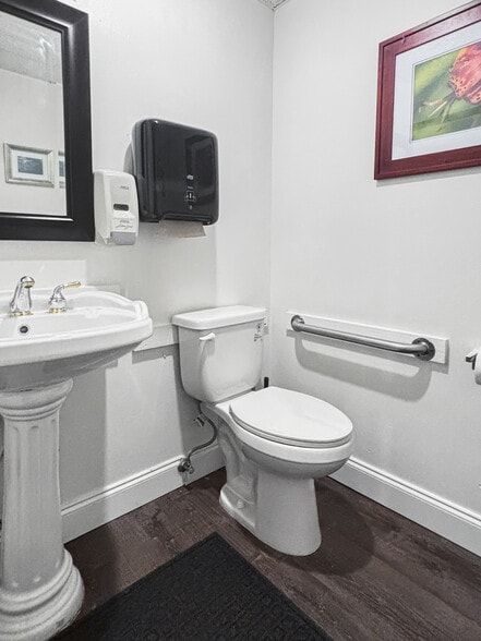 More Photos Of 8751 E Hampden Ave, Denver Medical For Sale