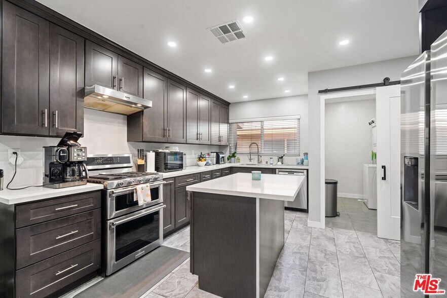 More Photos Of 5044 W Slauson Ave, Los Angeles Apartments For Sale