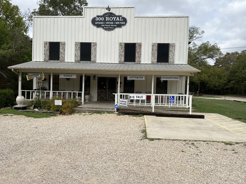 Primary Photo Of 300 Royal St, Salado Freestanding For Sale