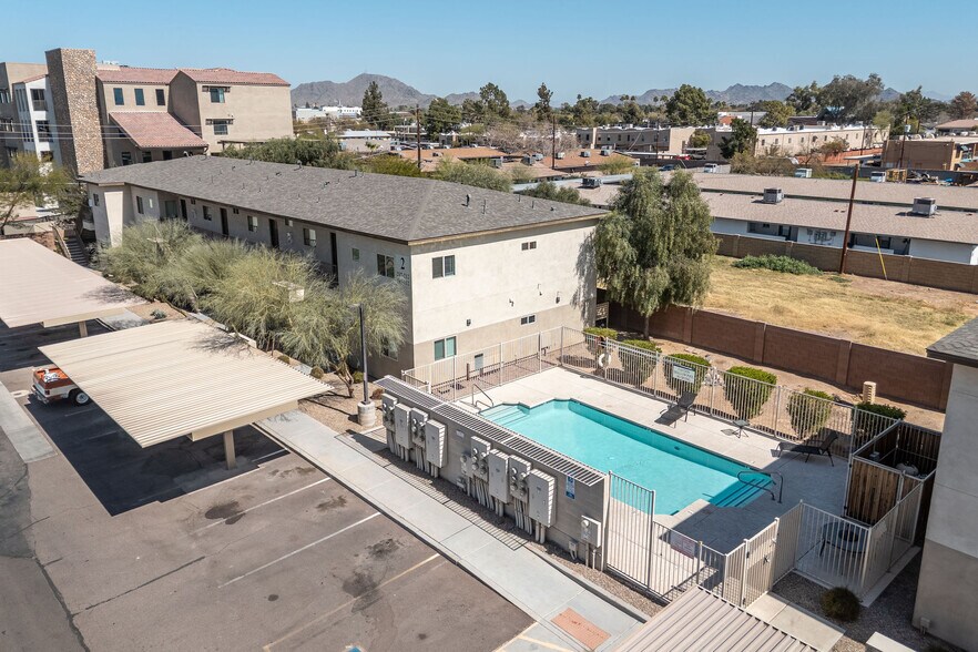 More Photos Of 2016 W Orangewood Ave, Phoenix Apartments For Sale