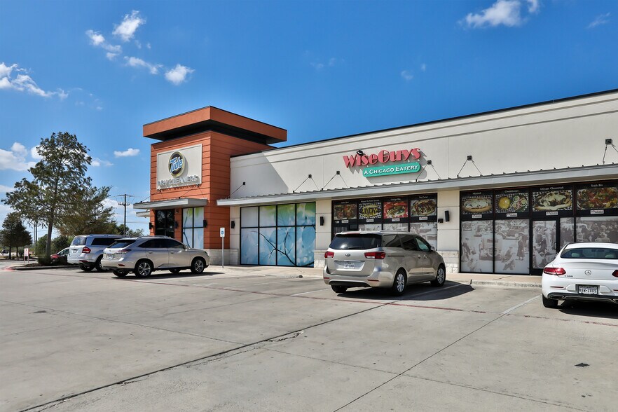 More Photos Of 3200 Greenlawn Blvd, Round Rock Storefront For Lease