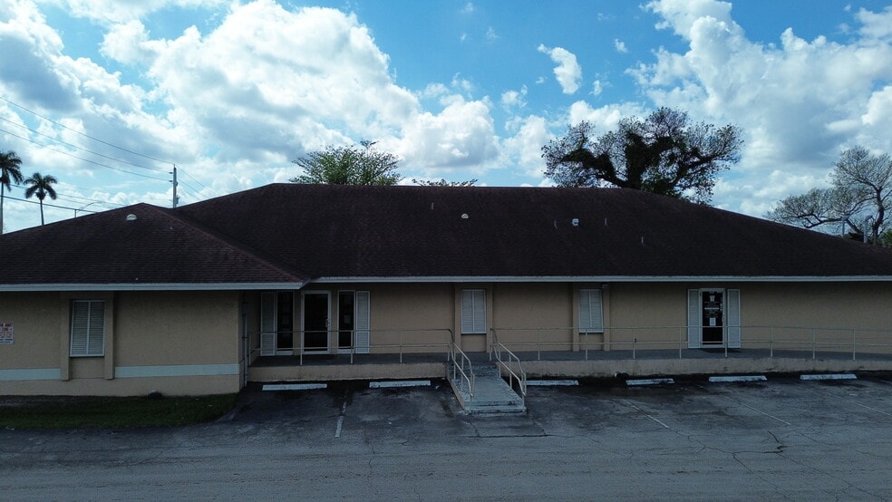 Primary Photo Of 1100 S Main St, Belle Glade Office Residential For Sale