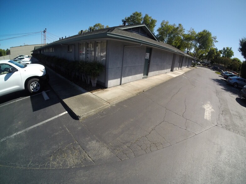 More Photos Of 281 E Hamilton Ave, Campbell Medical For Lease