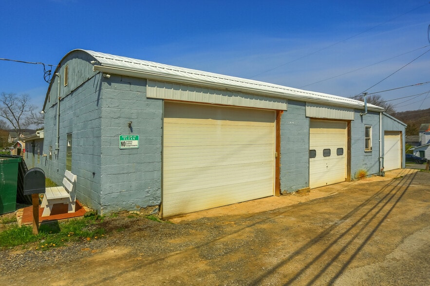More Photos Of 148 Pioneer Rd, Evans City Manufactured Housing Mobile Home Park For Sale