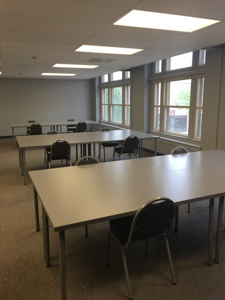 More Photos Of 427 E Monroe St, Springfield Office For Sale