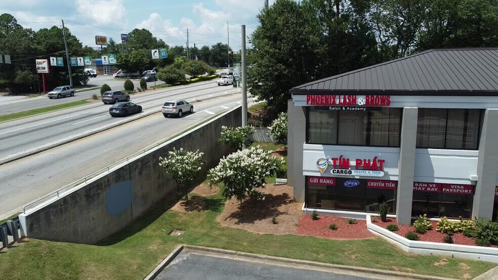 More Photos Of 6139-6141 Oakbrook Pky, Norcross Office For Lease