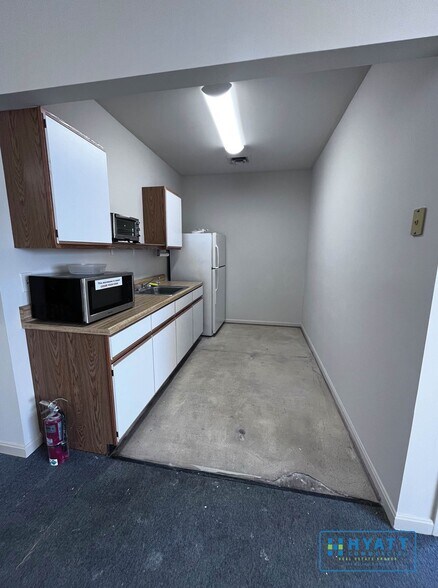 More Photos Of 116 Mayo Rd, Edgewater Office For Lease