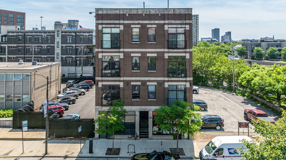 Primary Photo Of 1135 W Chicago Ave, Chicago Storefront Retail Residential For Lease