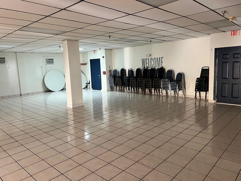 More Photos Of 627 W Flagler St, Miami Restaurant For Lease