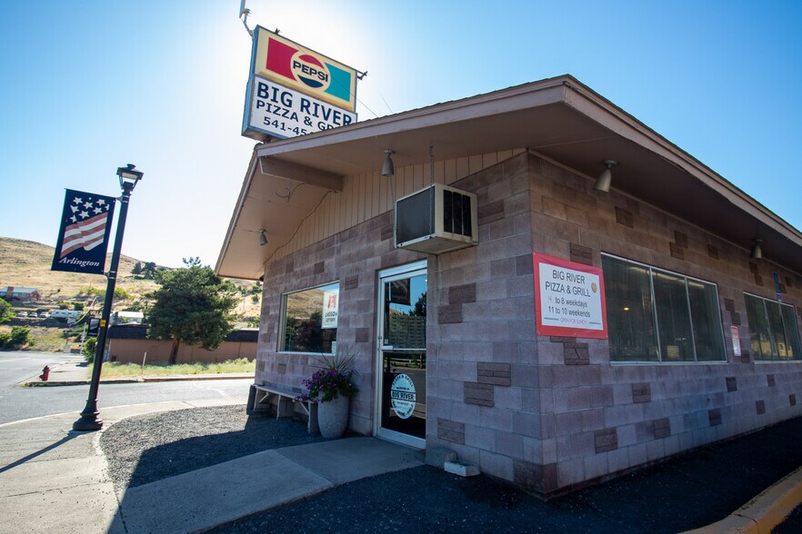 More Photos Of 200 Beech St, Arlington Restaurant For Sale