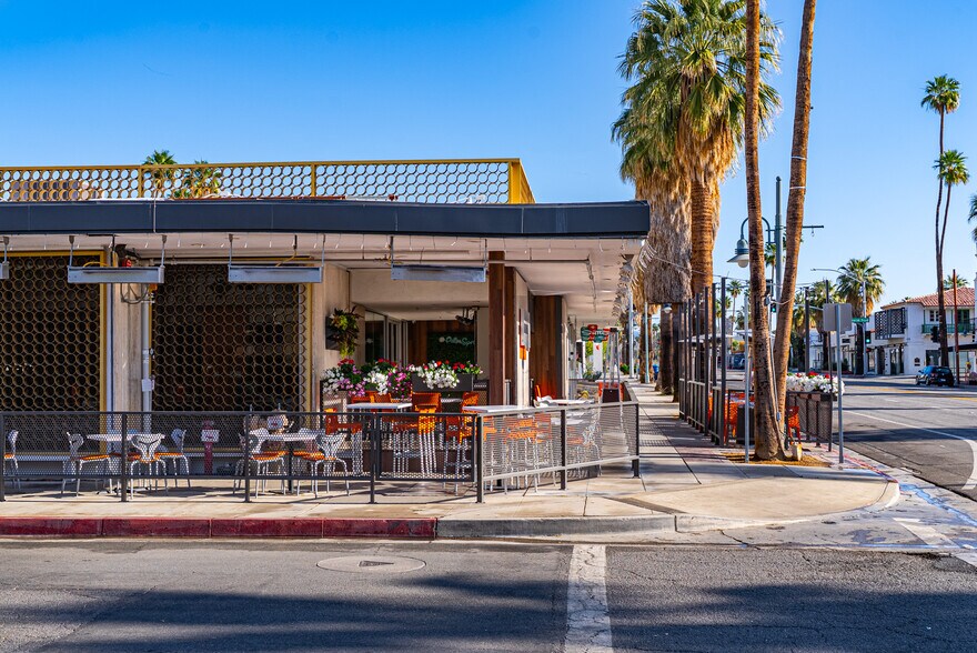 More Photos Of 707-745 N Palm Canyon Dr, Palm Springs Restaurant For Lease