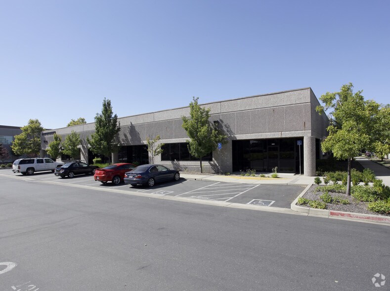 More Photos Of 1322 Blue Oaks Blvd, Roseville Office For Lease