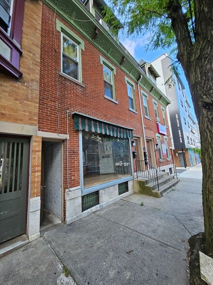 More Photos Of 935-937 W Walnut St, Allentown Storefront Retail Residential For Lease