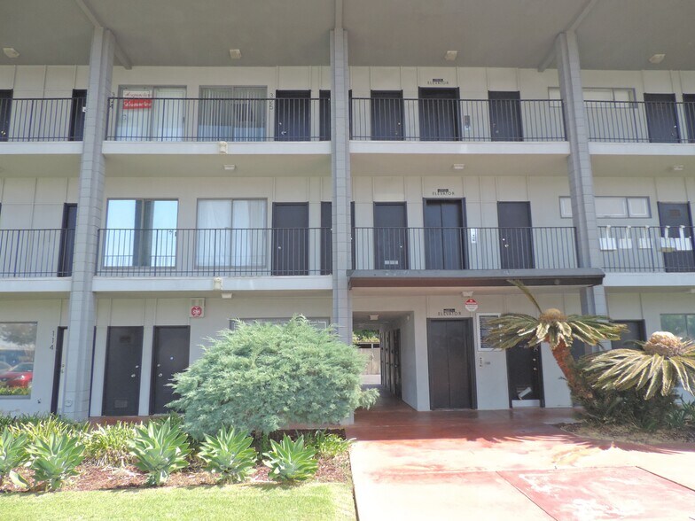 More Photos Of 1433 W Merced Ave, West Covina Medical For Lease