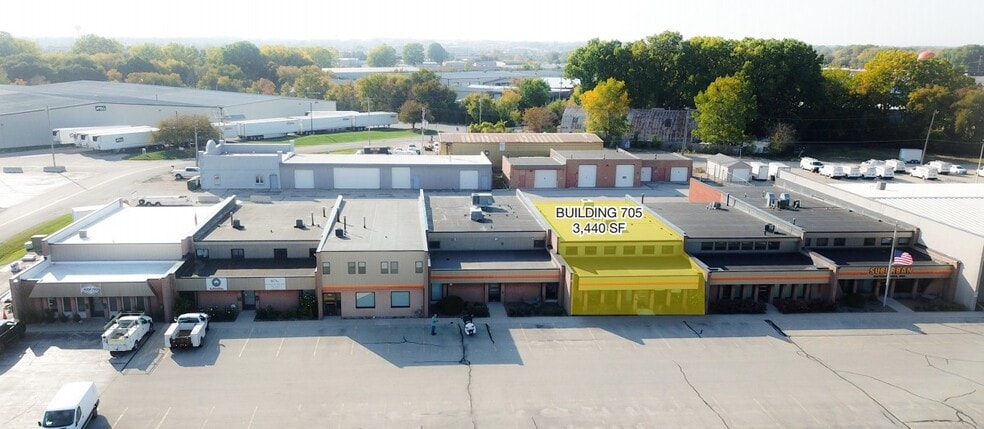 Primary Photo Of 699-709 N Hickory Farm Ln, Appleton Flex For Lease