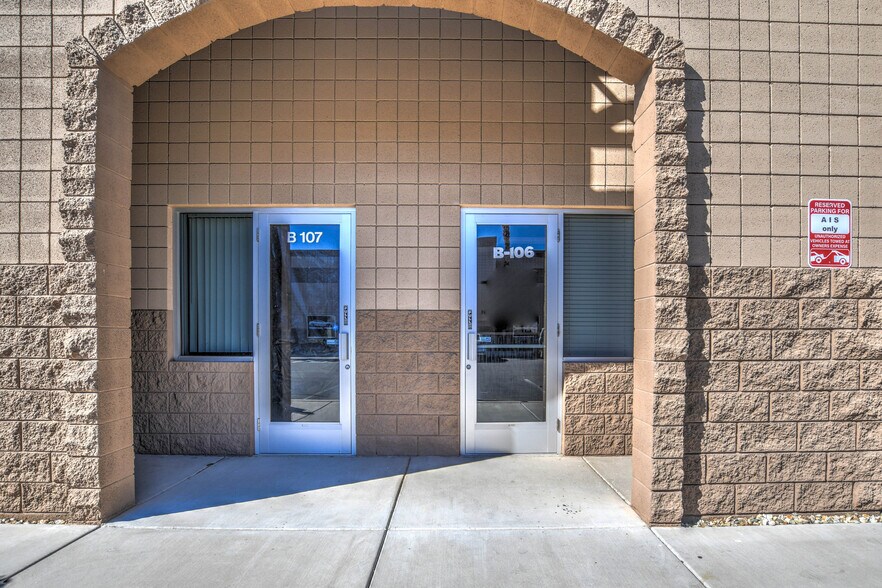 More Photos Of 1515 W Deer Valley Rd, Phoenix Industrial For Sale