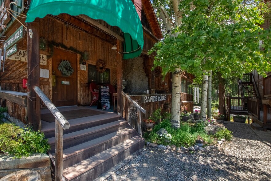 More Photos Of 210 Rapids Ln, Grand Lake Restaurant For Sale