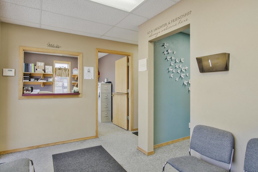 More Photos Of 1919 W Central Ave, El Dorado Warehouse For Lease