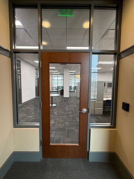 More Photos Of 575 Fallbrook Blvd, Lincoln General Retail For Lease