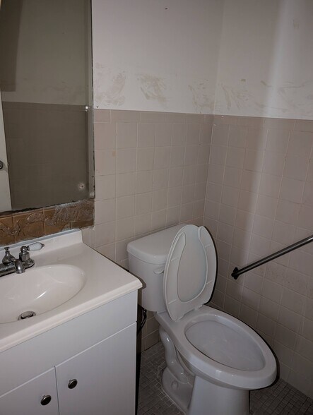 More Photos Of 812 N 7th St, Fort Pierce Medical For Lease