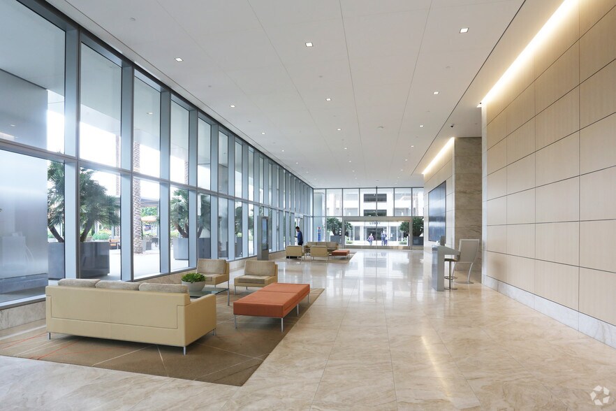 More Photos Of 200 Spectrum Center Dr, Irvine Office For Lease