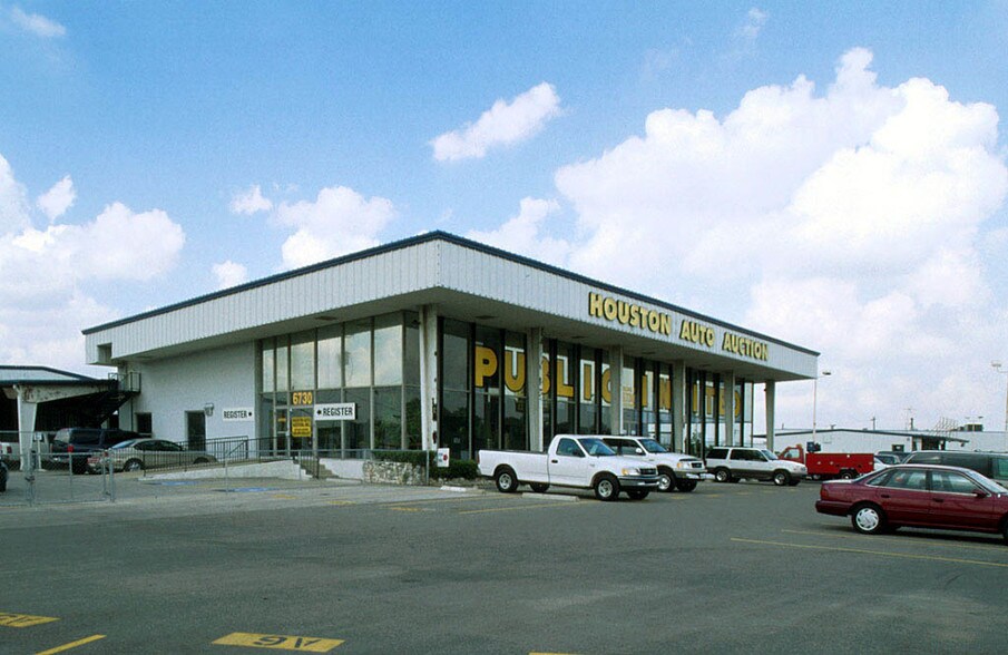 Primary Photo Of 6730 Gulf Fwy, Houston Warehouse For Lease