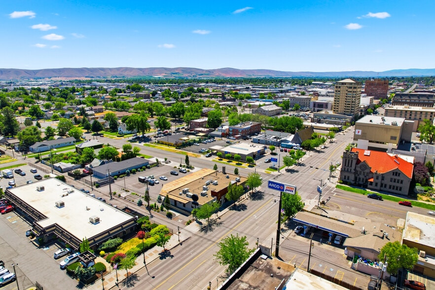 More Photos Of 602 E Yakima Ave, Yakima Storefront Retail Office For Lease