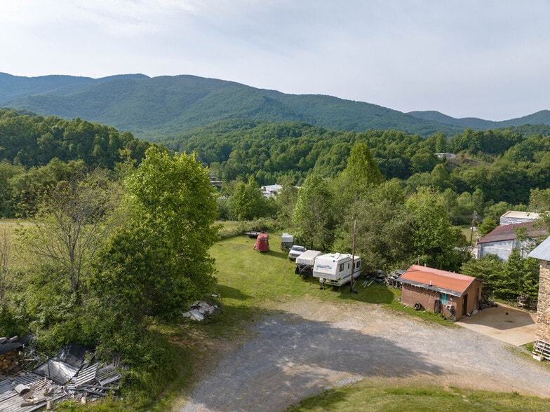 More Photos Of 94 Providence Pl, Waynesville Storefront Retail Office For Sale