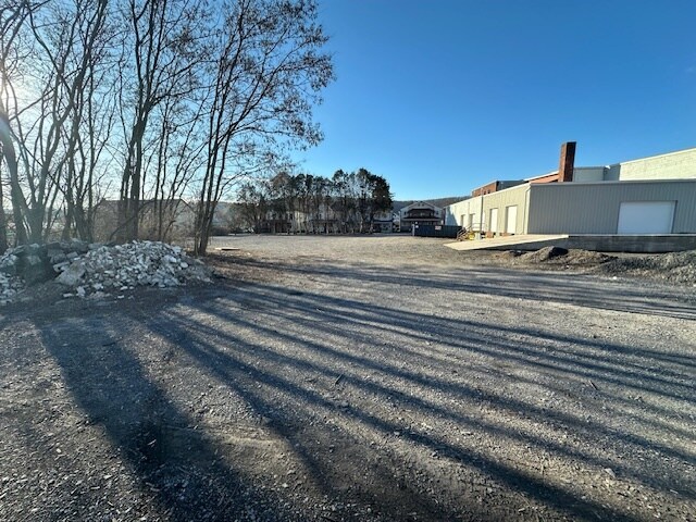 More Photos Of 750 Edison Ave, Sunbury Warehouse For Sale