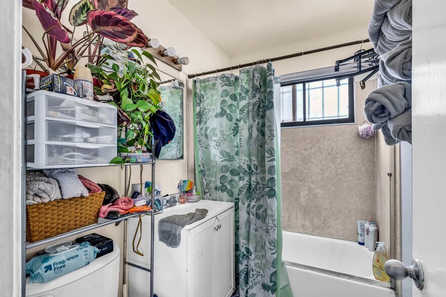 More Photos Of 14726 San Pablo Ave, San Pablo Apartments For Sale