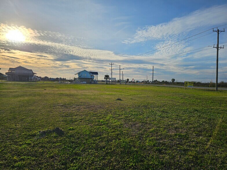 More Photos Of 3114 TX 87, Crystal Beach Land For Lease