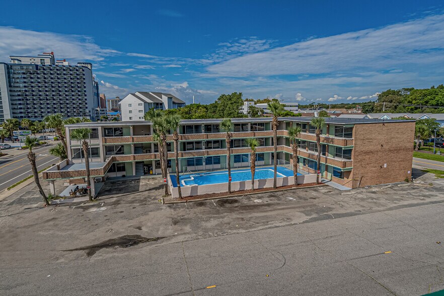 More Photos Of 1900 S Ocean Blvd, Myrtle Beach Hotel For Lease