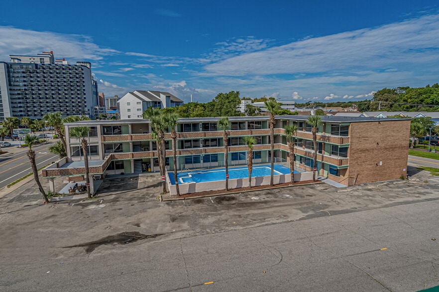 More Photos Of 1900 S Ocean Blvd, Myrtle Beach Hotel For Sale