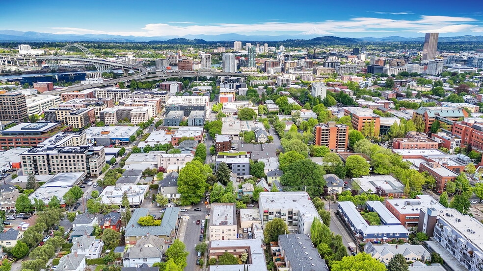 More Photos Of 1323 NW 23rd Ave, Portland Apartments For Sale