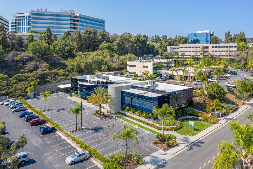 More Photos Of 5770 Oberlin Dr, San Diego Office For Lease