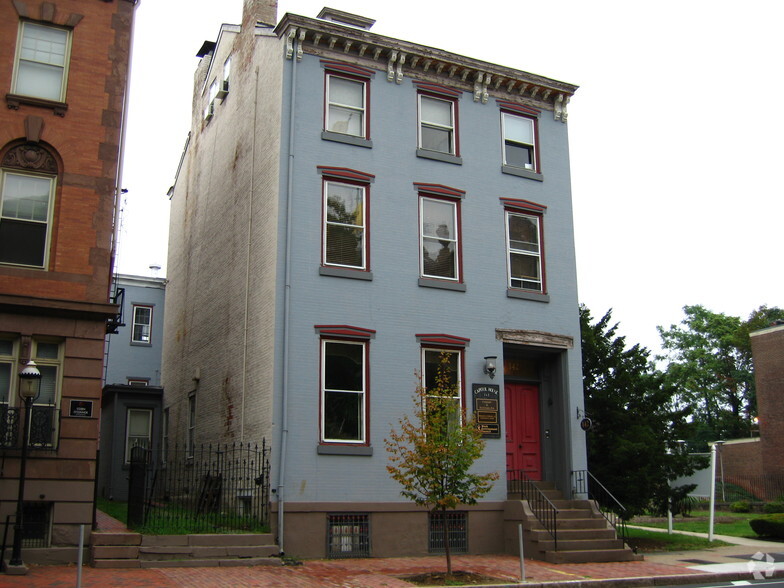 Primary Photo Of 142 W State St, Trenton Office For Lease