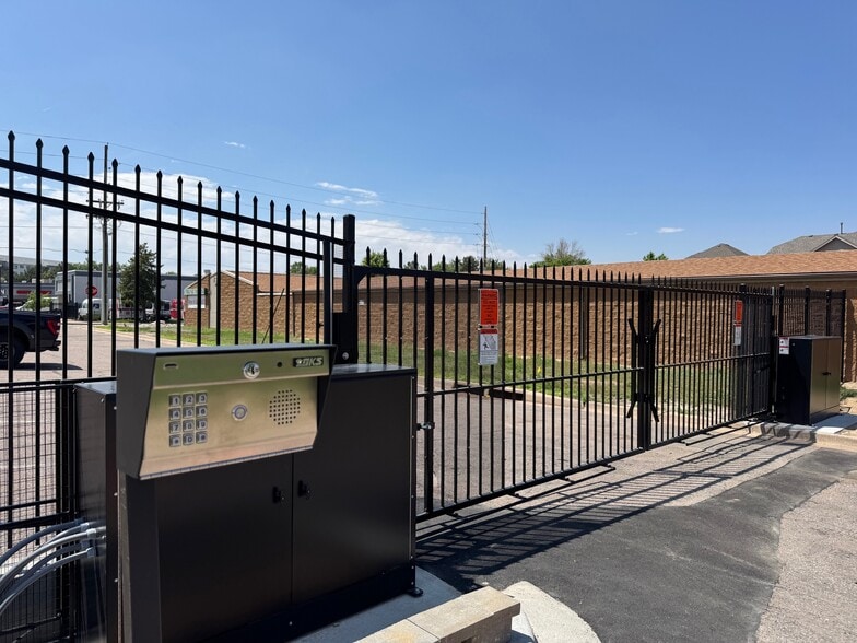 More Photos Of 1338 S Valentia St, Denver Light Distribution For Lease