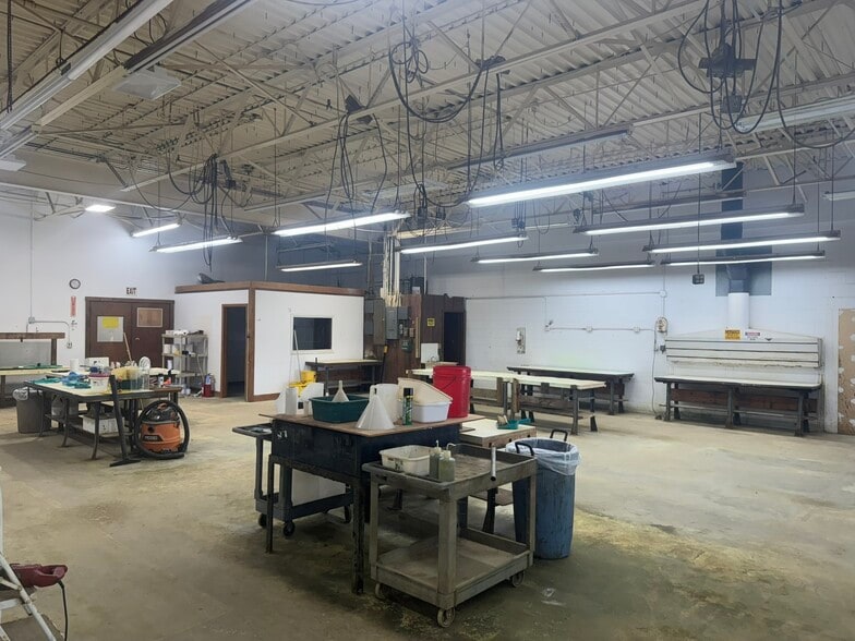 More Photos Of 18 Thompson Rd, East Windsor Light Manufacturing For Lease