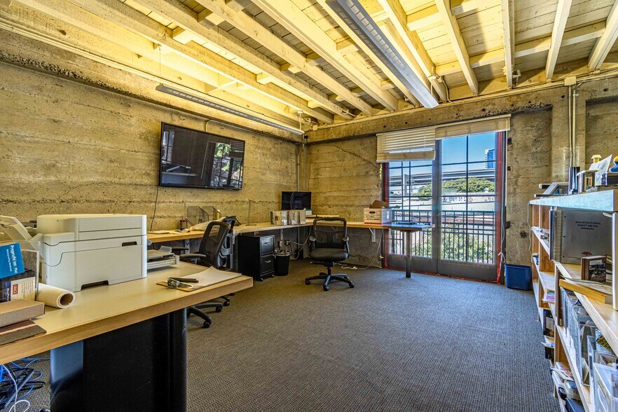 More Photos Of 329-331 Jefferson St, Oakland Office For Lease