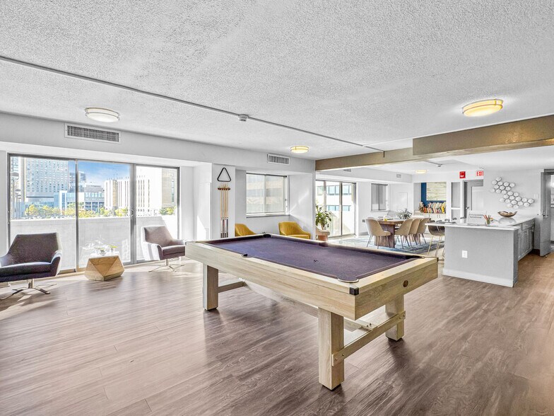 More Photos Of 615 Park St, Des Moines Apartments For Sale