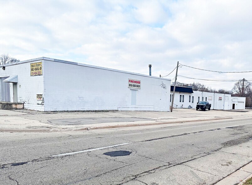 More Photos Of 901 9th St, Rockford Manufacturing For Lease