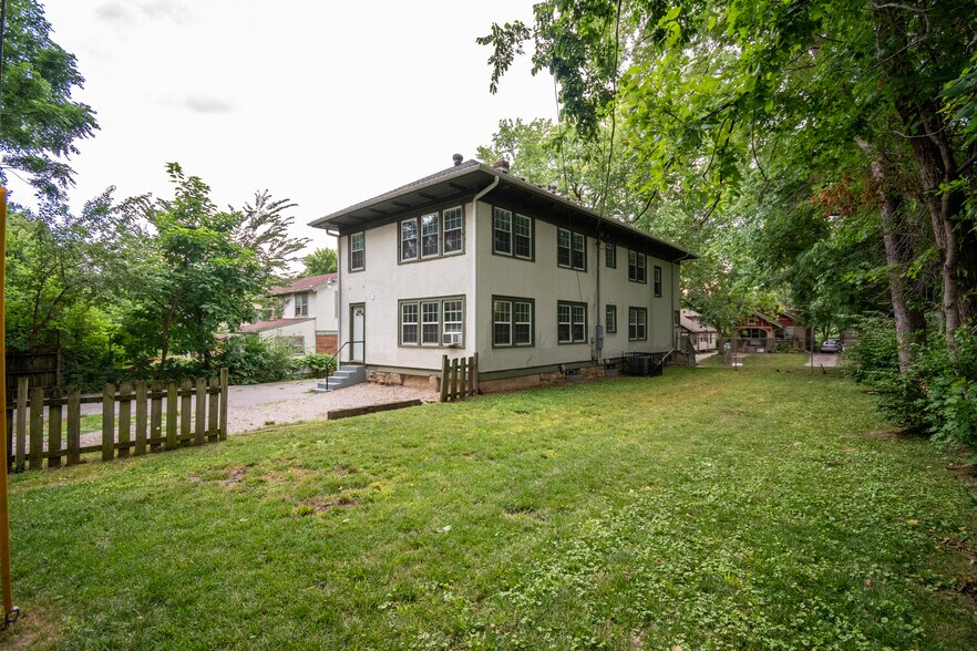 More Photos Of 5331 Charlotte St, Kansas City Apartments For Sale