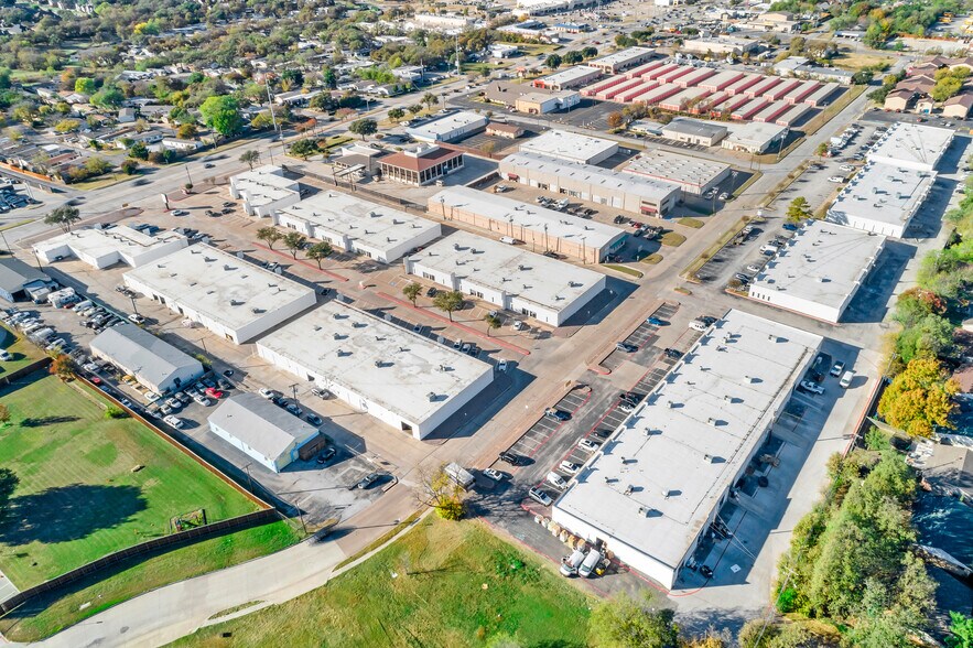 More Photos Of 930-940 N Belt Line Rd, Irving Unknown For Lease