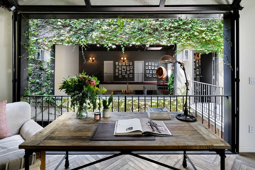 Primary Photo Of 1719 Abbot Kinney Blvd, Venice Office Residential For Lease