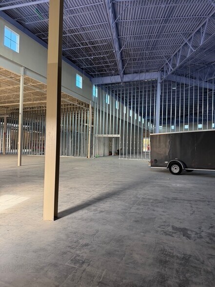 More Photos Of 10175 Tamiami Trl, Punta Gorda General Retail For Lease