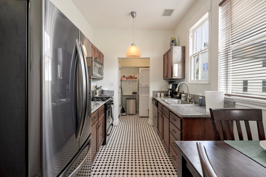 More Photos Of 3312 Crawford St, Houston Apartments For Sale