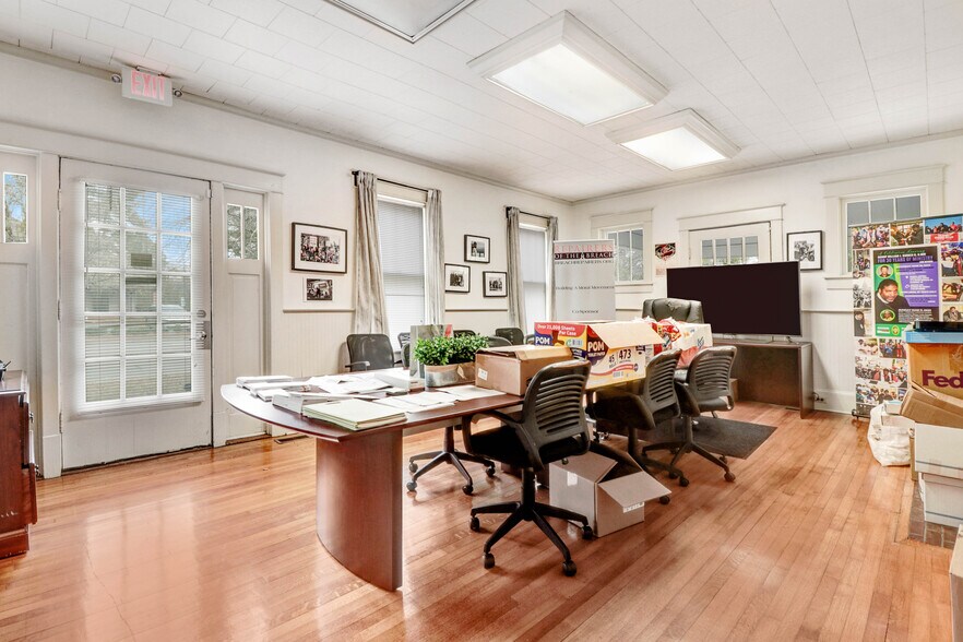 More Photos Of 1206 E Ash St, Goldsboro Loft Creative Space For Sale